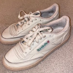 Reebok club C 85 chalk, green & white shoe